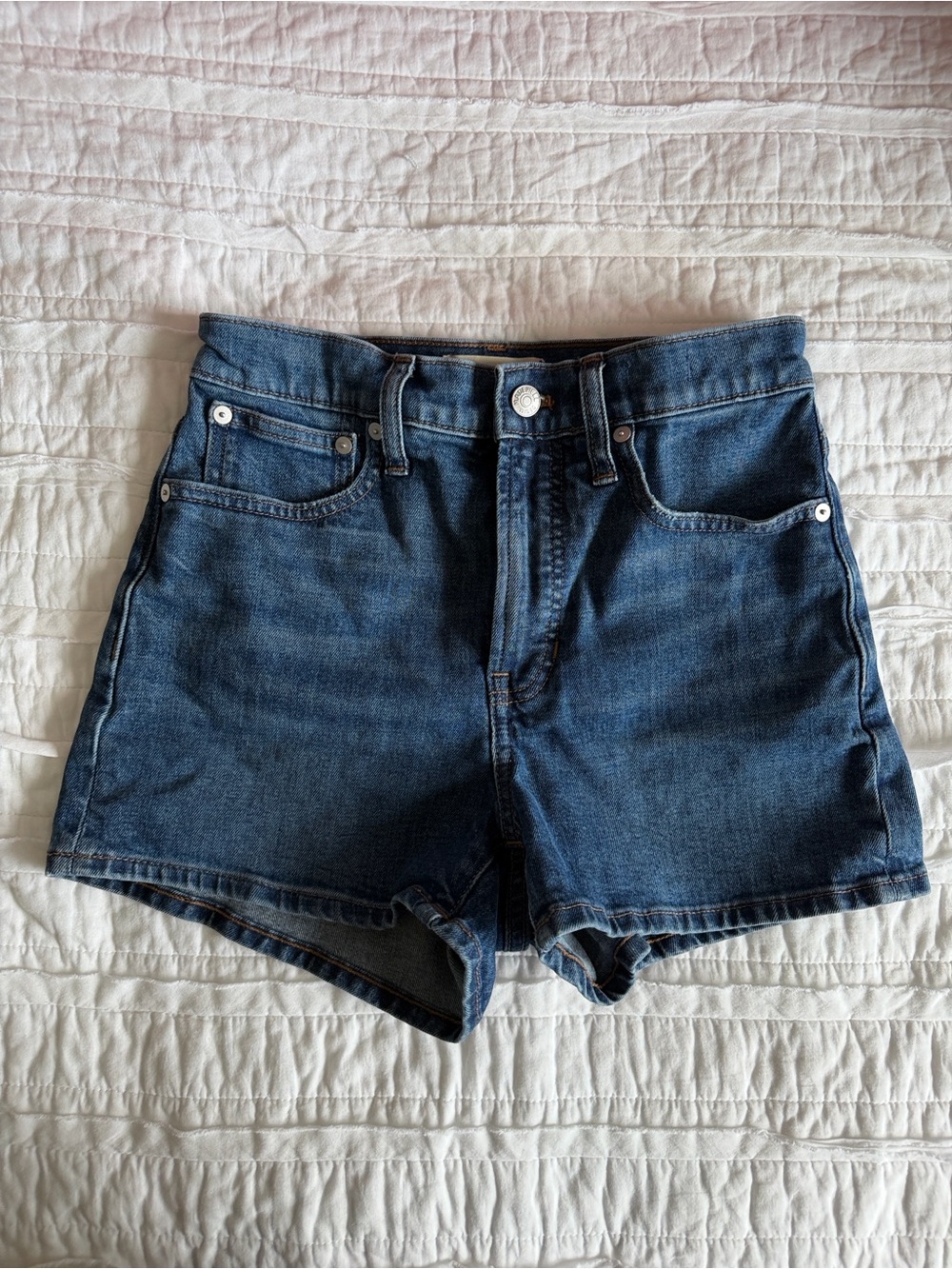 Madewell The Perfect Jean Short Size 25